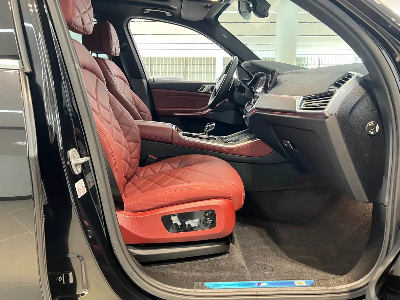 BMW X5 2023 — Photo 18/20