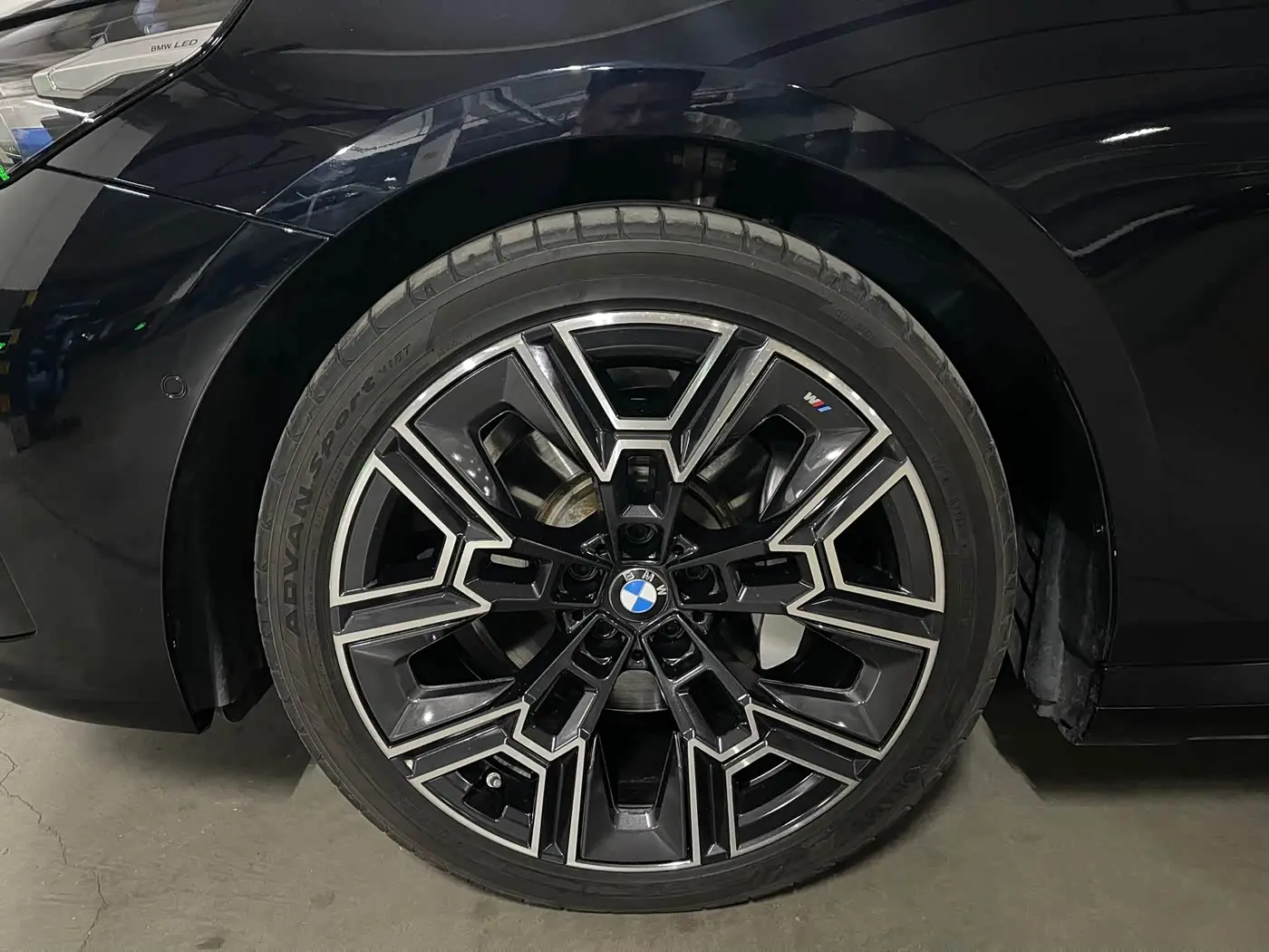 BMW 5 Series 2025 — Photo 5/9