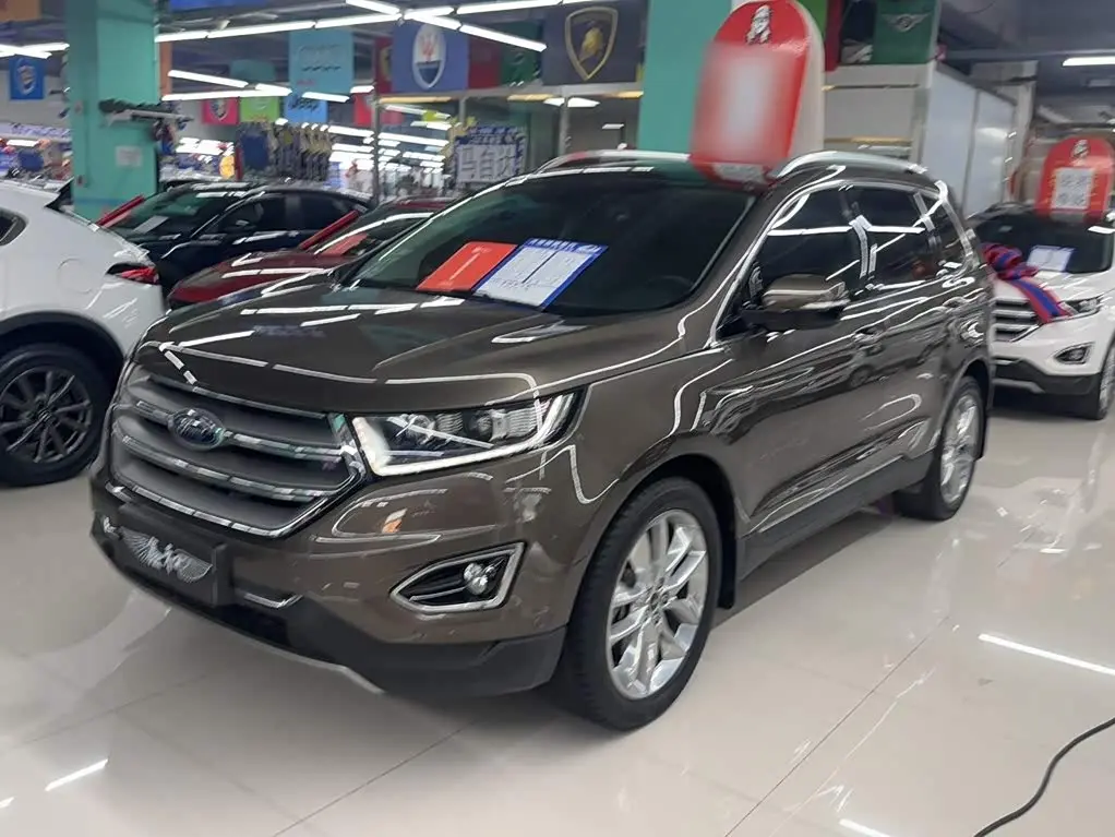 Ford Edge 2017 — Фото 9/17