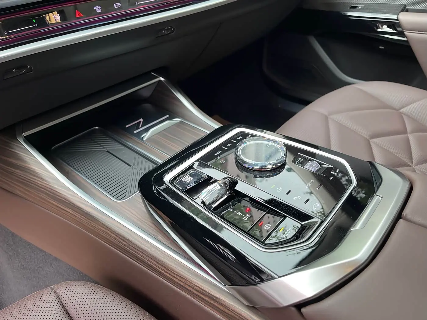 BMW 7 Series 2026 — Photo 12/20