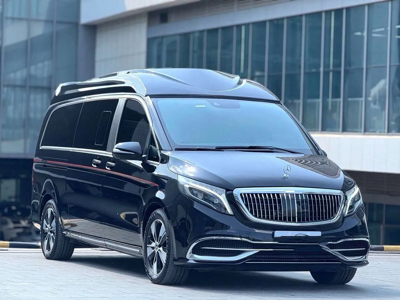 Mercedes-Benz V-Class 2023 — Şəkil 3/14