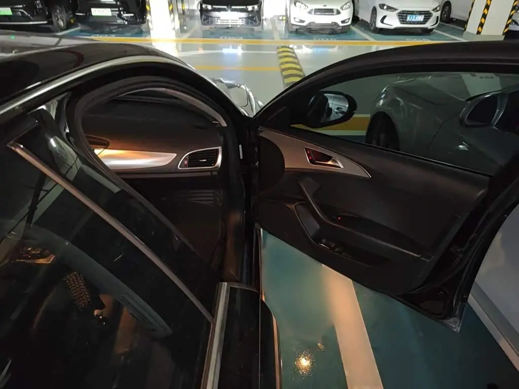 Audi A6L 2019 — Şəkil 17/20