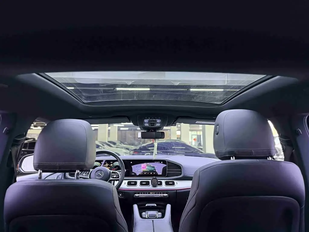 Mercedes-Benz GLE 2021 — Photo 14/20