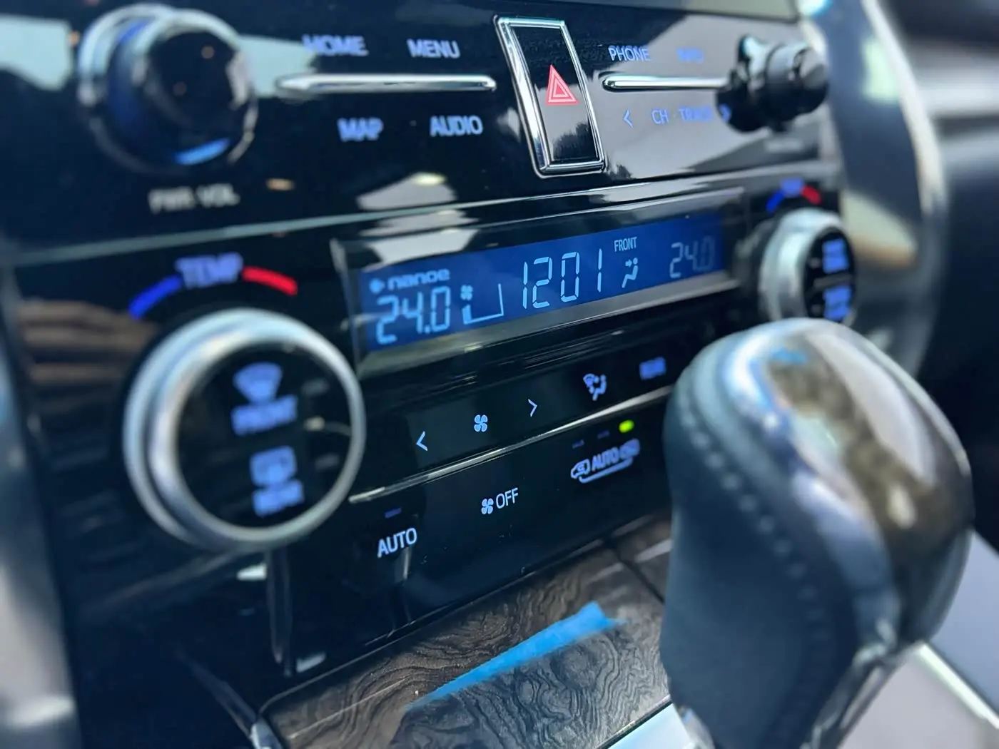 Toyota Alphard 2021 — Фото 8/20