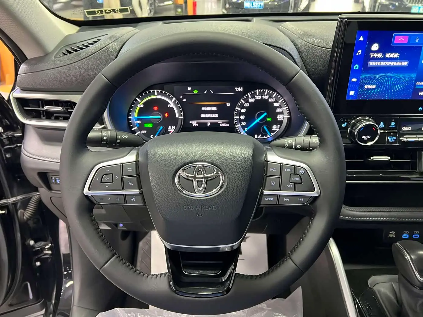 Toyota Highlander 2021 — Şəkil 8/15