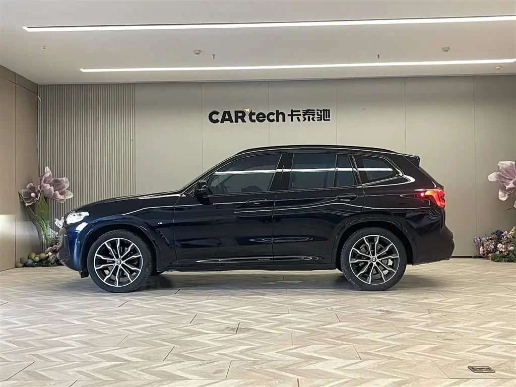 BMW X3 2023 — Photo 8/20