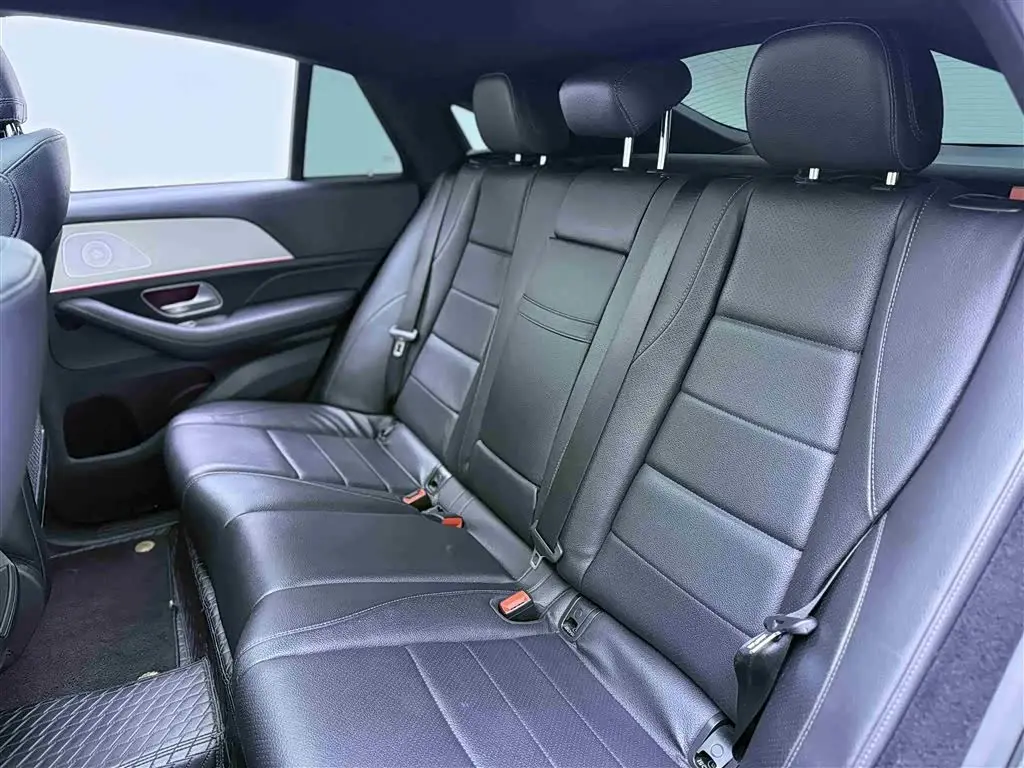Mercedes-Benz GLE 2021 — Photo 16/20