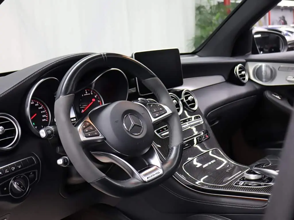Mercedes-Benz GLC Coupe AMG 2020 — Фото 9/20