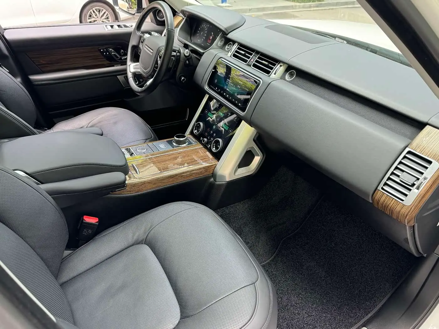 Land Rover Range Rover 2019 — Фото 7/20
