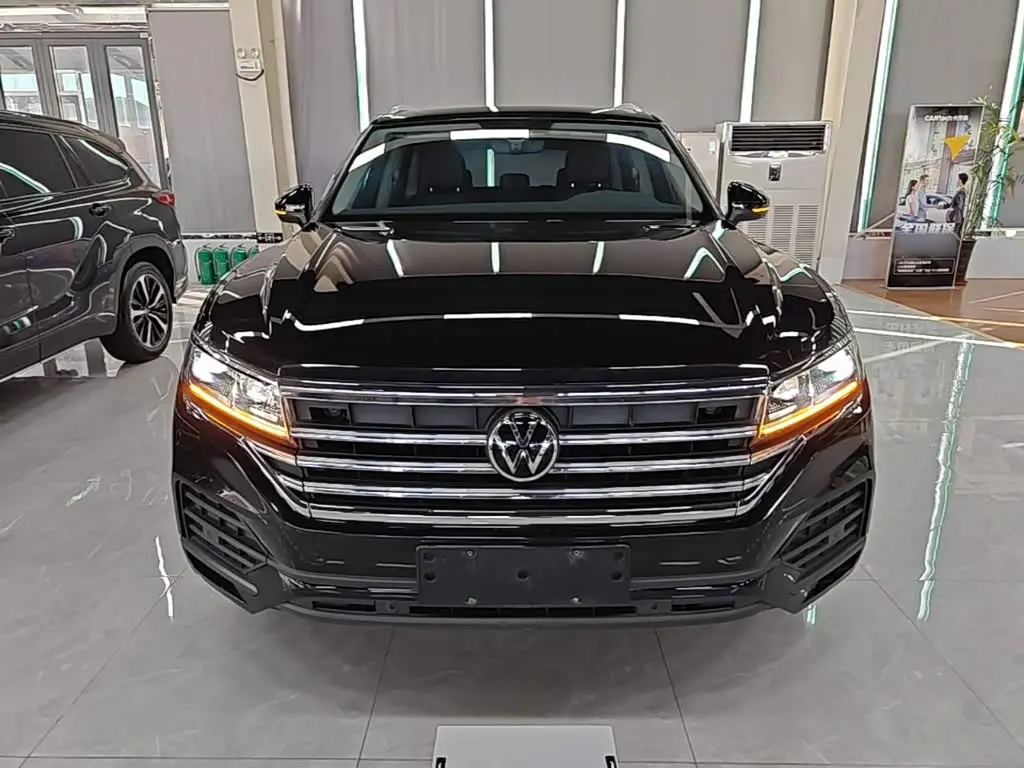 Volkswagen Touareg 2020 — ფოტო 3/20
