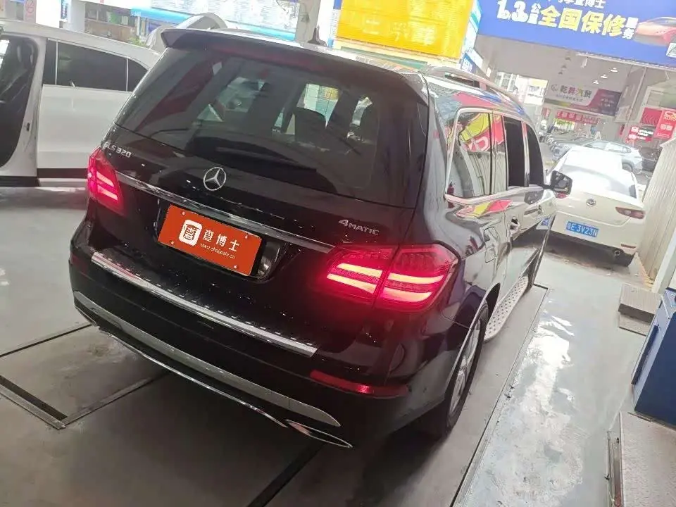 Mercedes-Benz GLS 2018 — Şəkil 9/9