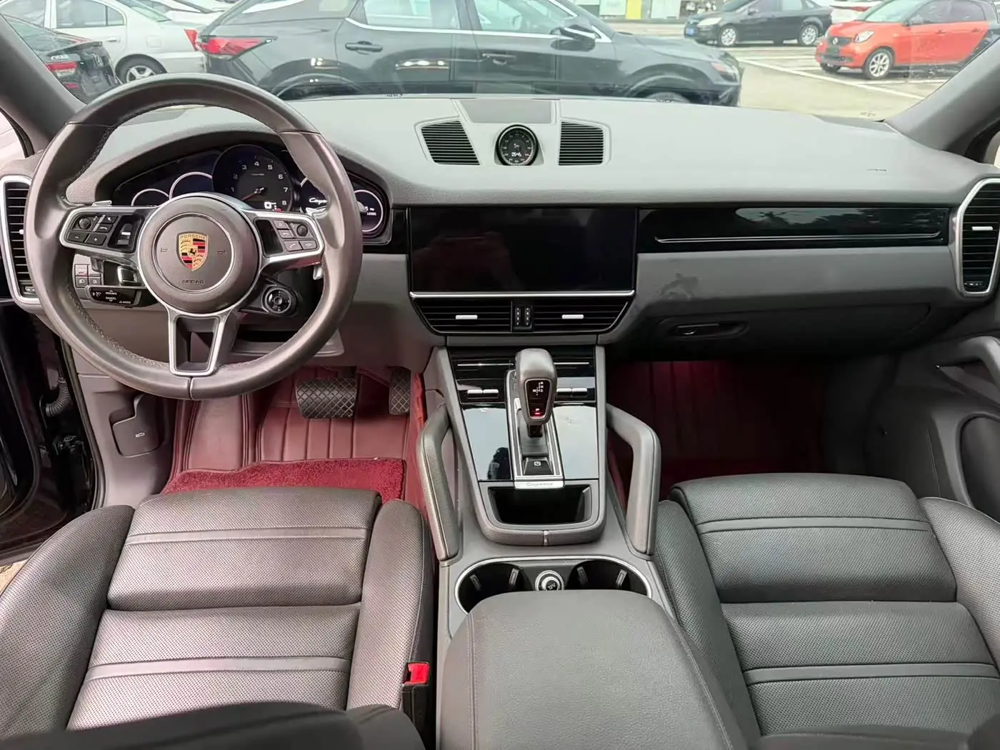 Porsche Cayenne 2019 — Фото 6/12