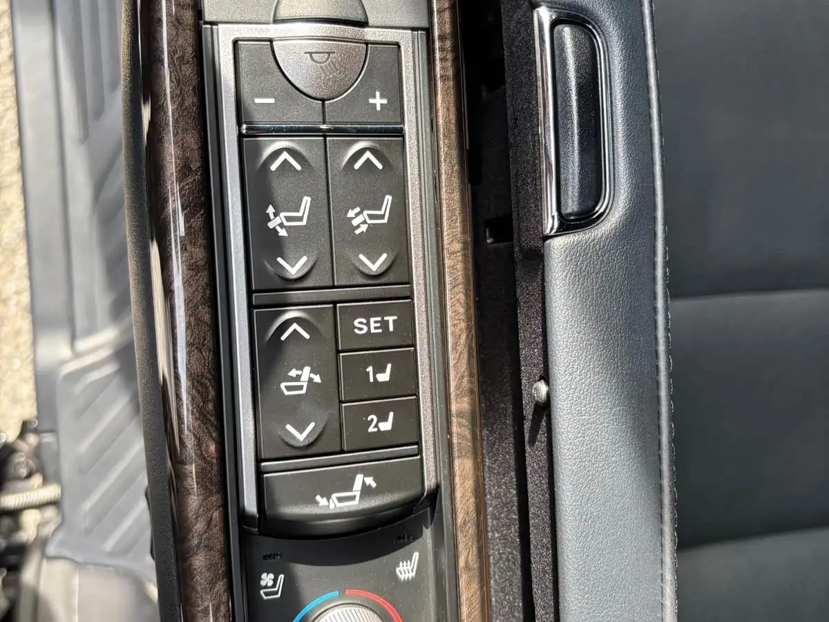 Toyota Vellfire 2019 — Photo 19/20