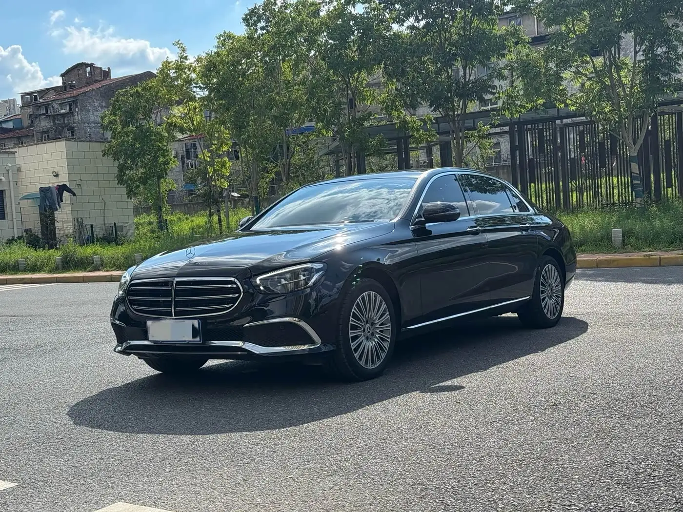 Mercedes-Benz E-Class, 2022