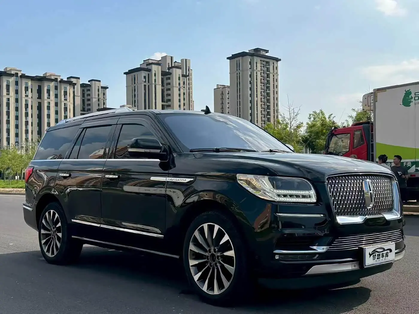 Lincoln Navigator 2018 — Фото 2/9
