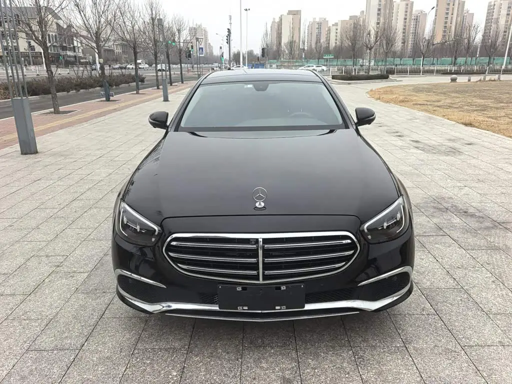Mercedes-Benz E-Class 2022 — Фото 6/17