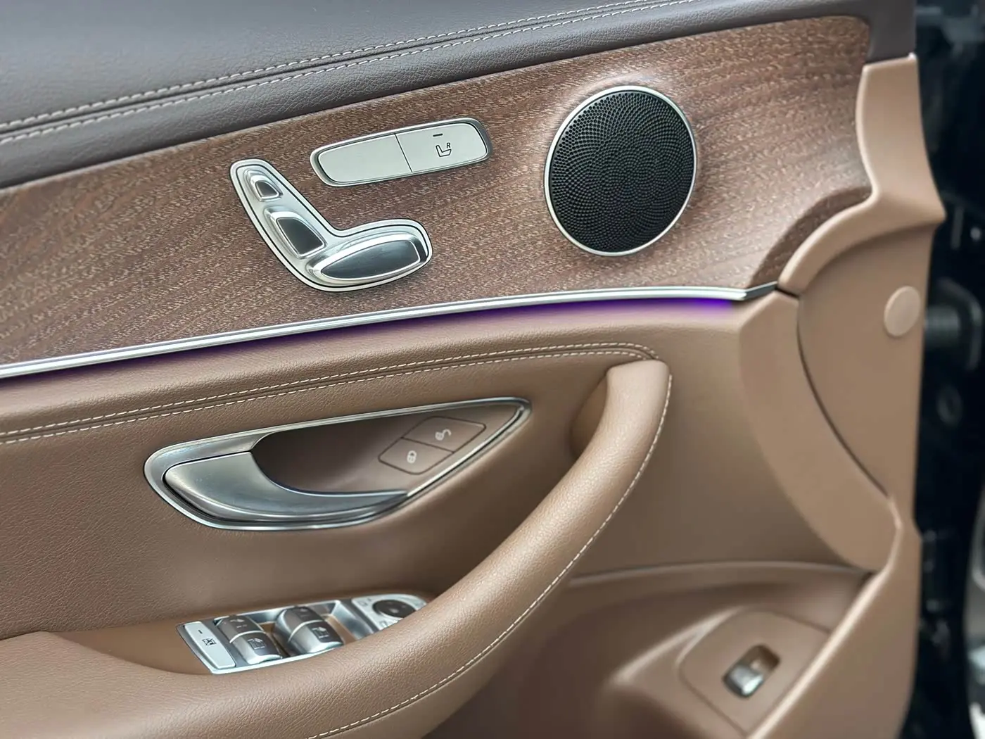 Mercedes-Benz E-Class 2022 — Фото 9/17