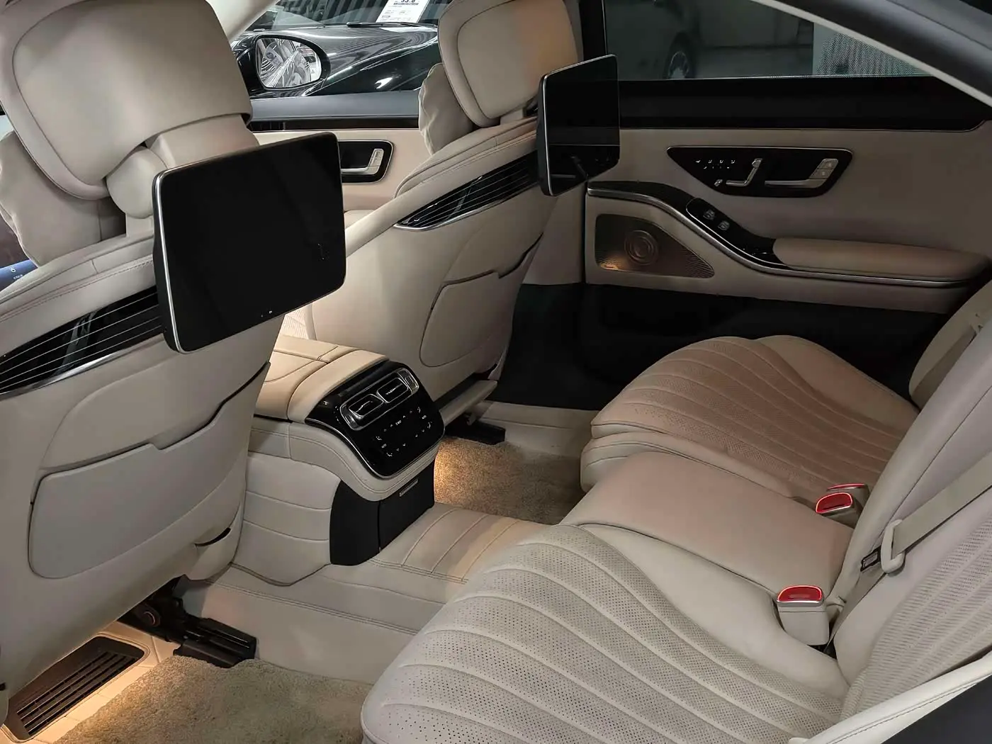 Mercedes-Benz S-Class 2021 — Photo 6/13