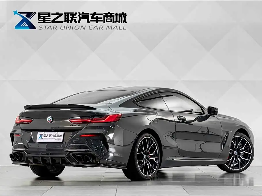 BMW 8 Series 2025 — Фото 6/20