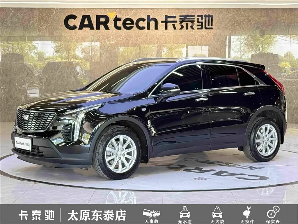 Cadillac XT4 2022 — Фото 1/20