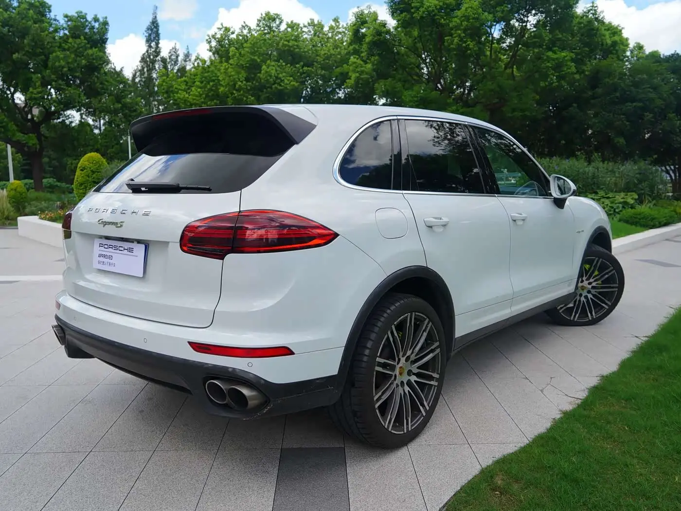 Porsche Cayenne New Energy 2015 — Фото 18/19