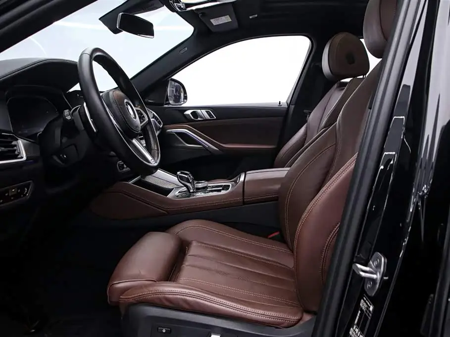 BMW X6 2023 — Photo 12/17