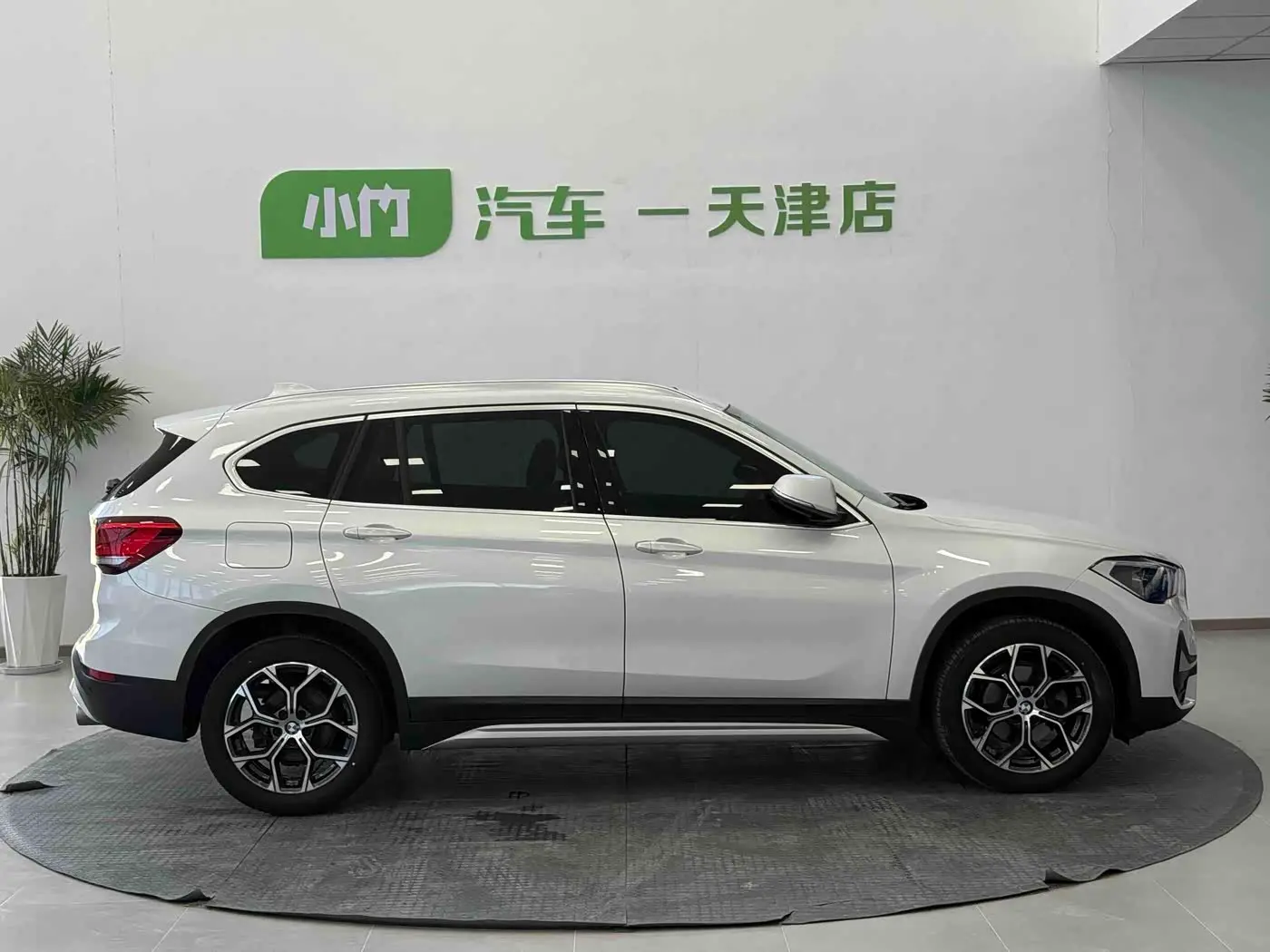 BMW X1 2022 — Şəkil 8/20