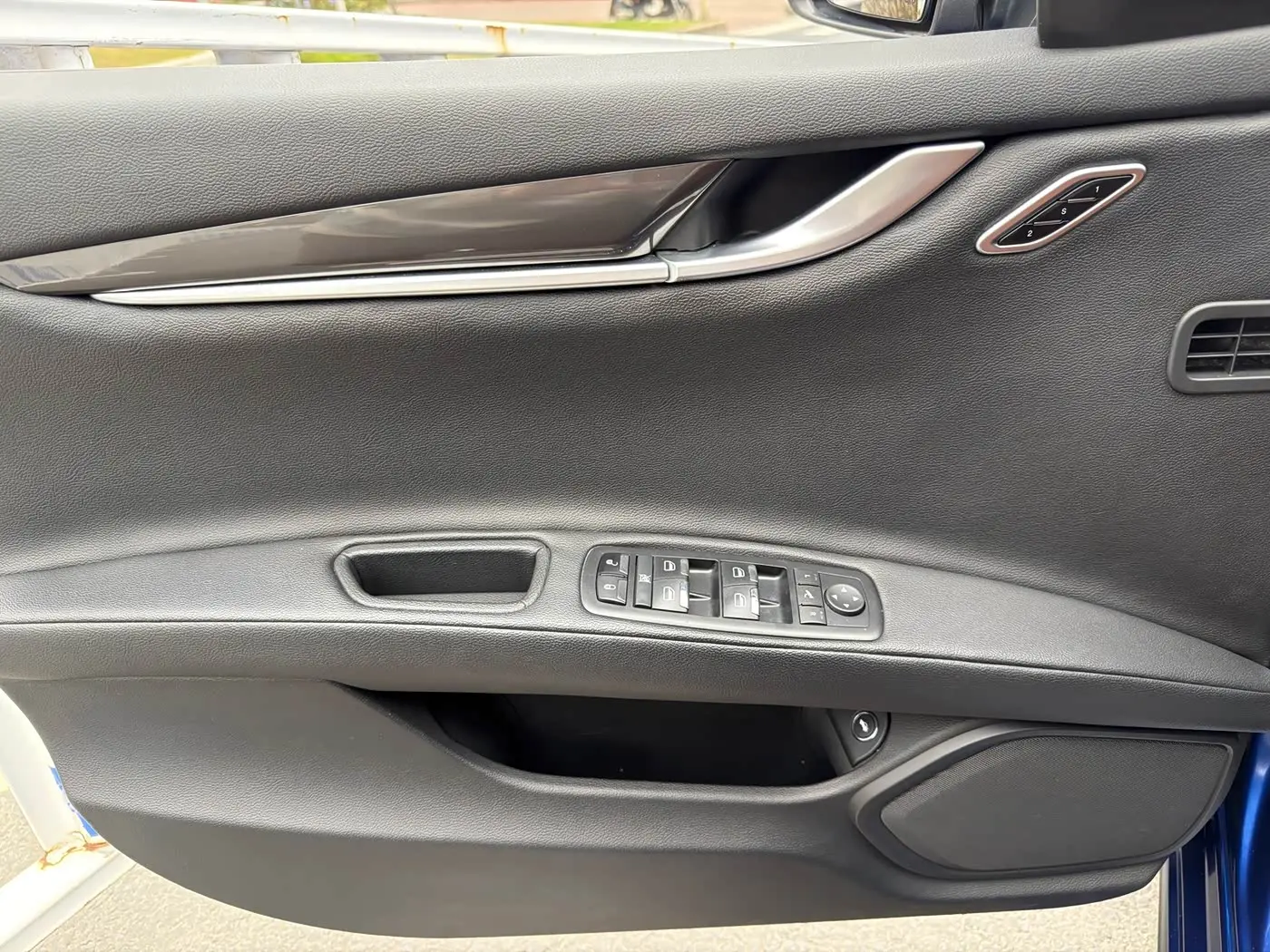 Maserati Ghibli 2016 — Photo 7/14