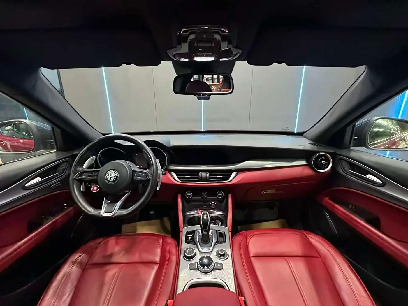 Alfa Romeo Stelvio 2021 — Photo 9/12