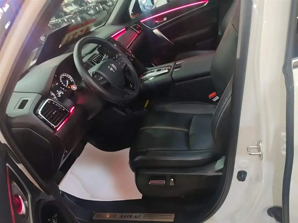 Honda UR-V 2021 — Photo 15/20