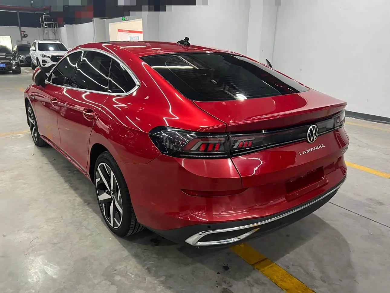 Volkswagen Lamando 2022 — Photo 4/10