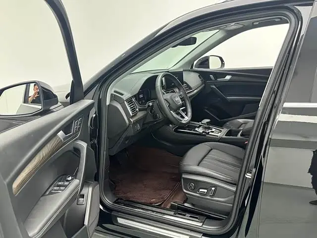 Audi Q5L 2024 — Şəkil 12/20