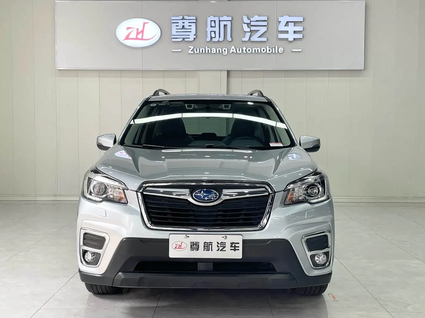 Subaru Forester 2021 — Фото 3/20