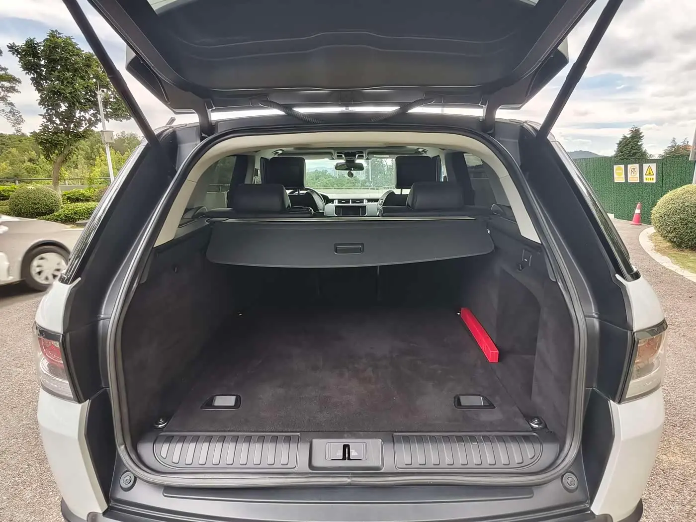 Land Rover Range Rover Sport 2014 — Photo 17/20