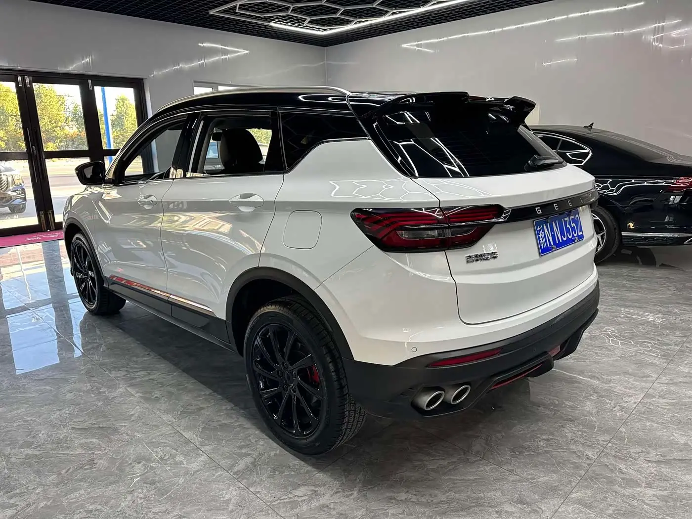 Geely Binyue 2022 — Photo 4/20