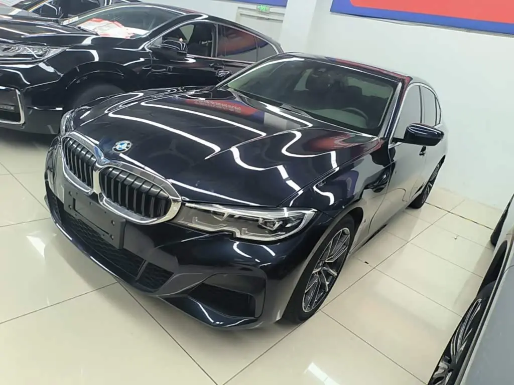 BMW 3 Series 2021 — Photo 2/20
