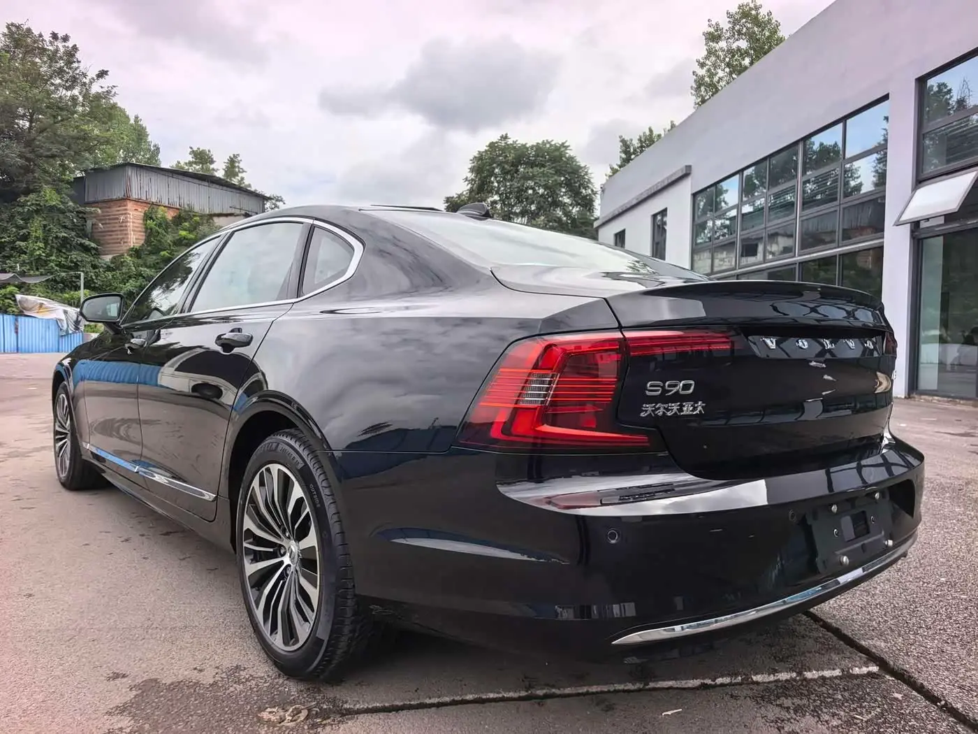 Volvo S90 2025 — Photo 10/12