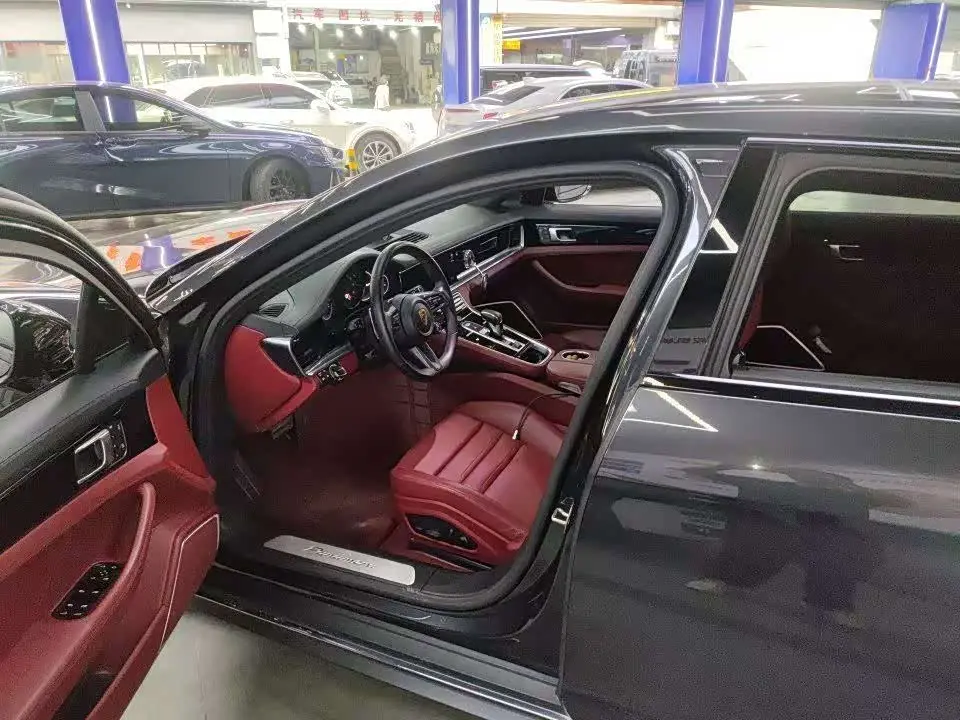 Porsche Panamera 2023 — Photo 2/5