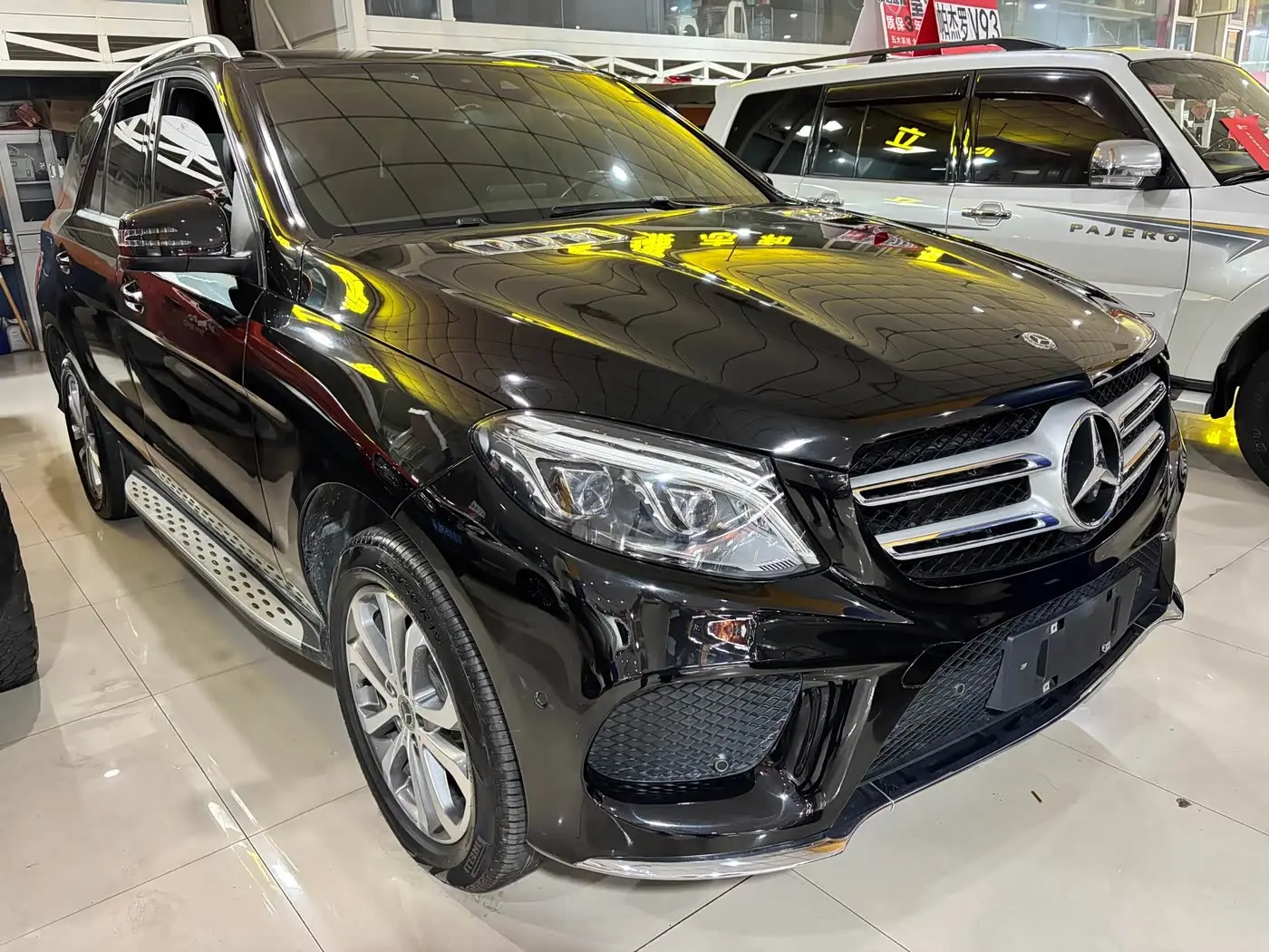 Mercedes-Benz GLE 2017 — Photo 3/14