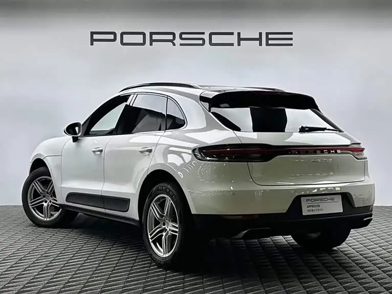 Porsche Macan 2022 — ფოტო 6/16
