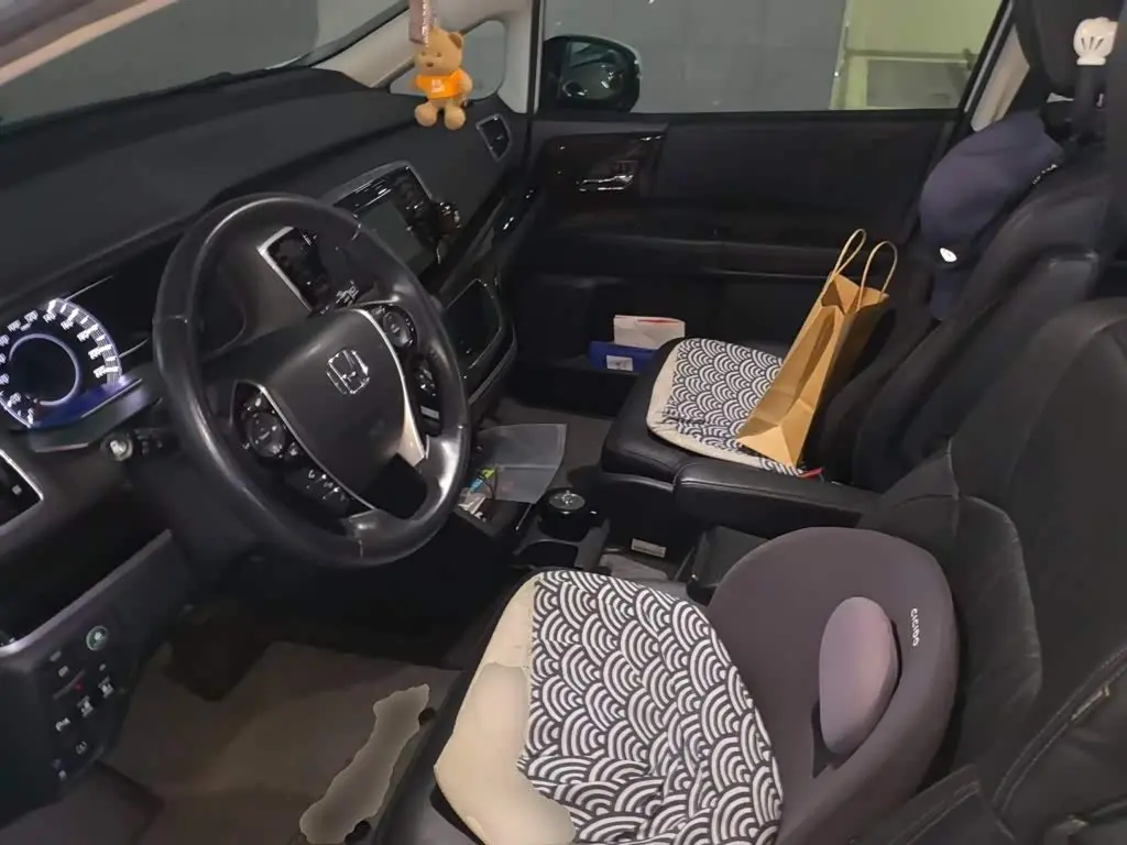 Honda Odyssey 2018 — Photo 8/20