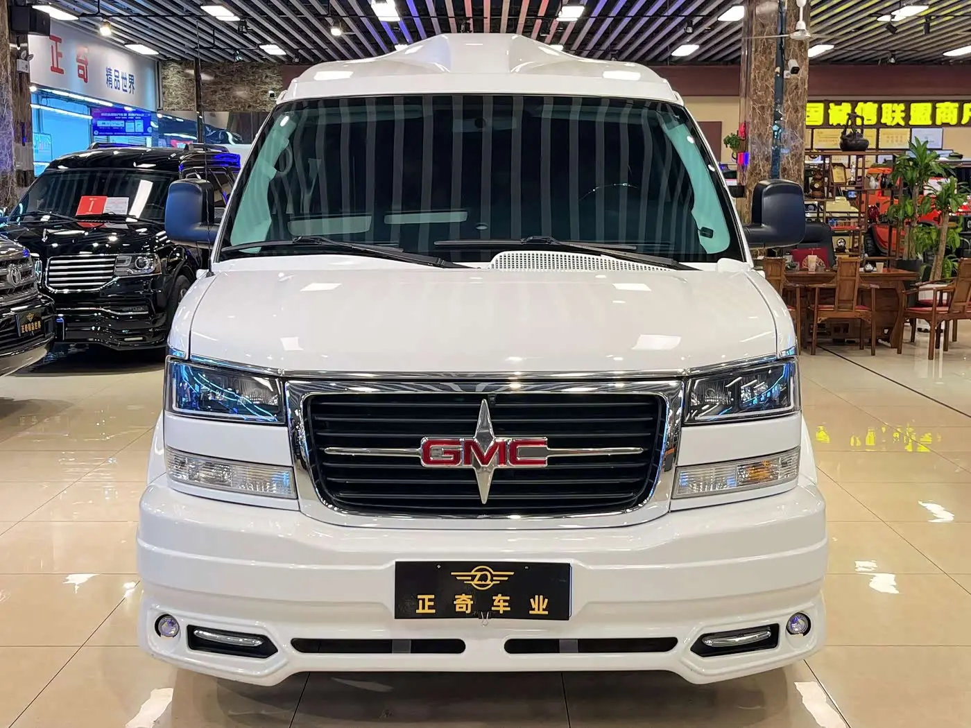 GMC Savana 2013 — Photo 2/20