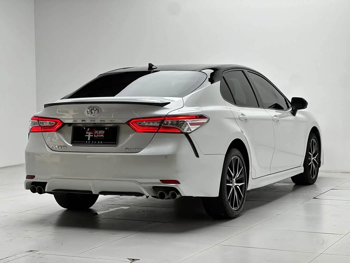 Toyota Camry 2022 — Photo 4/20