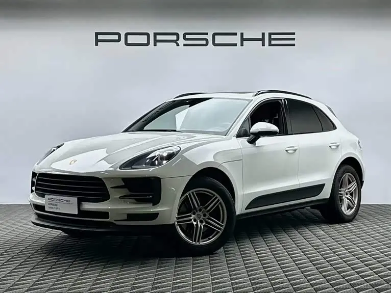 Porsche Macan 2022 — ფოტო 1/16