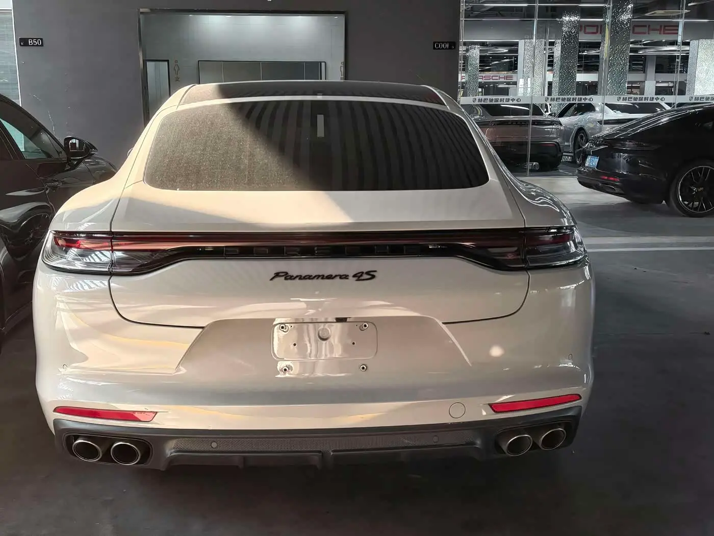Porsche Panamera 2022 — Photo 12/14