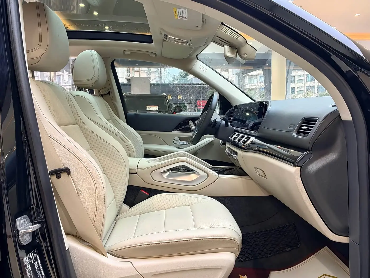 Mercedes-Benz GLE 2020 — Фото 9/20