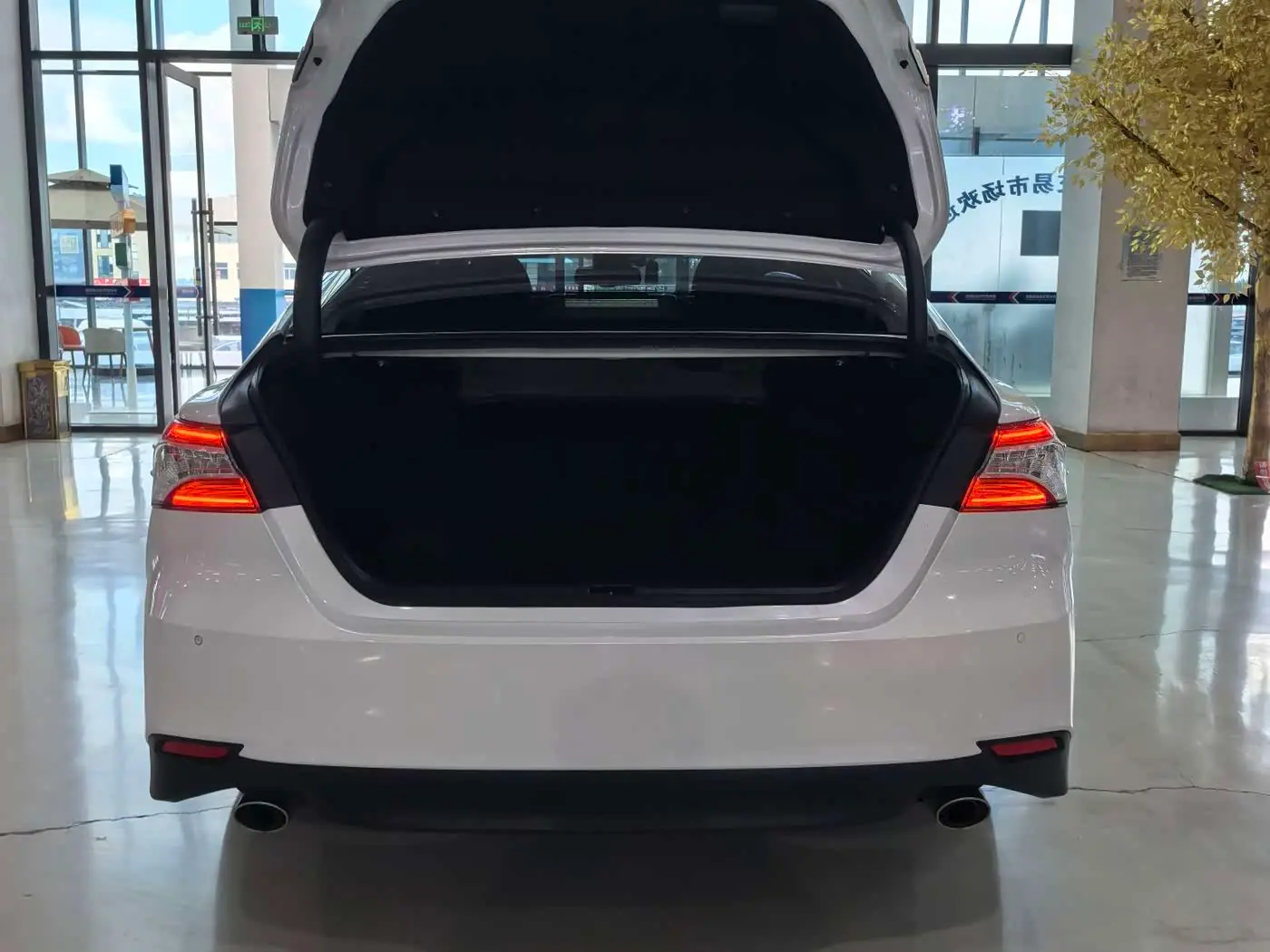 Toyota Camry 2022 — Photo 20/20
