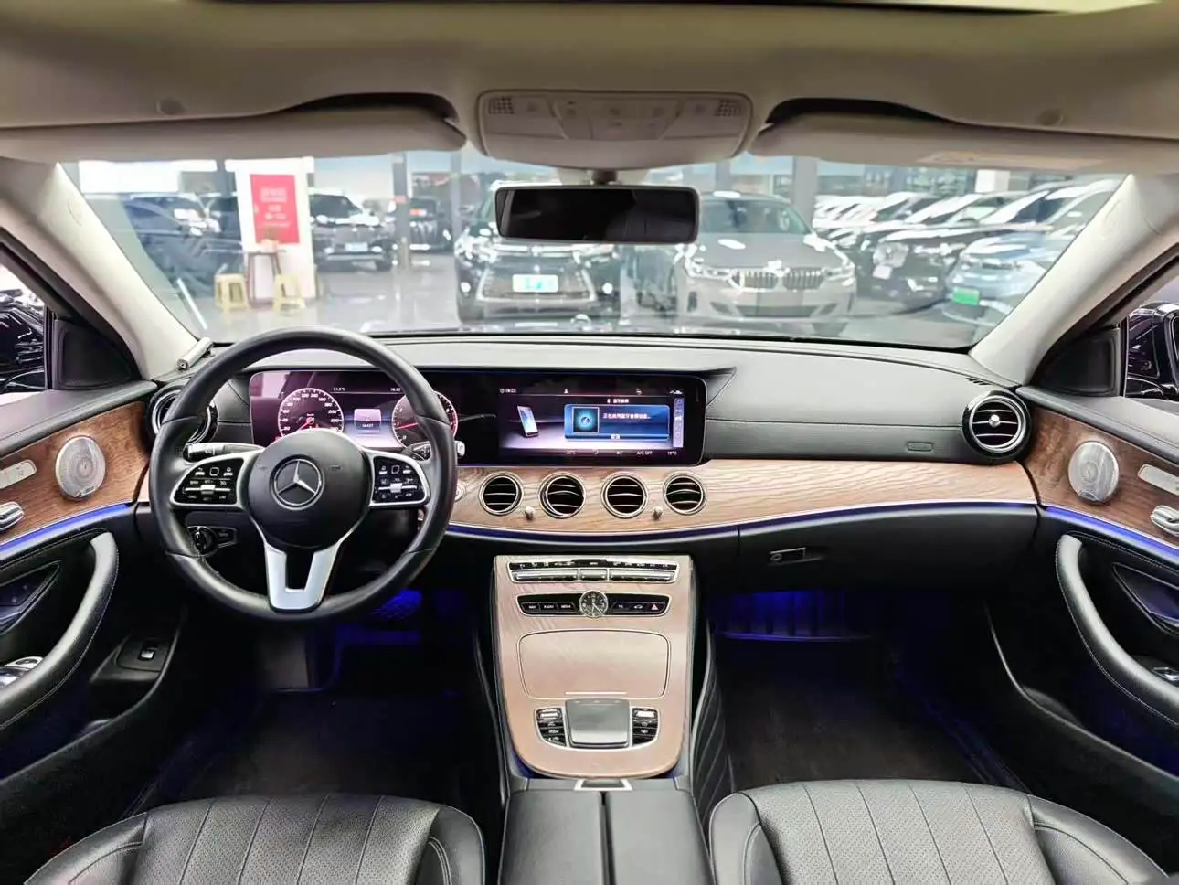 Mercedes-Benz E-Class 2020 — Photo 16/17