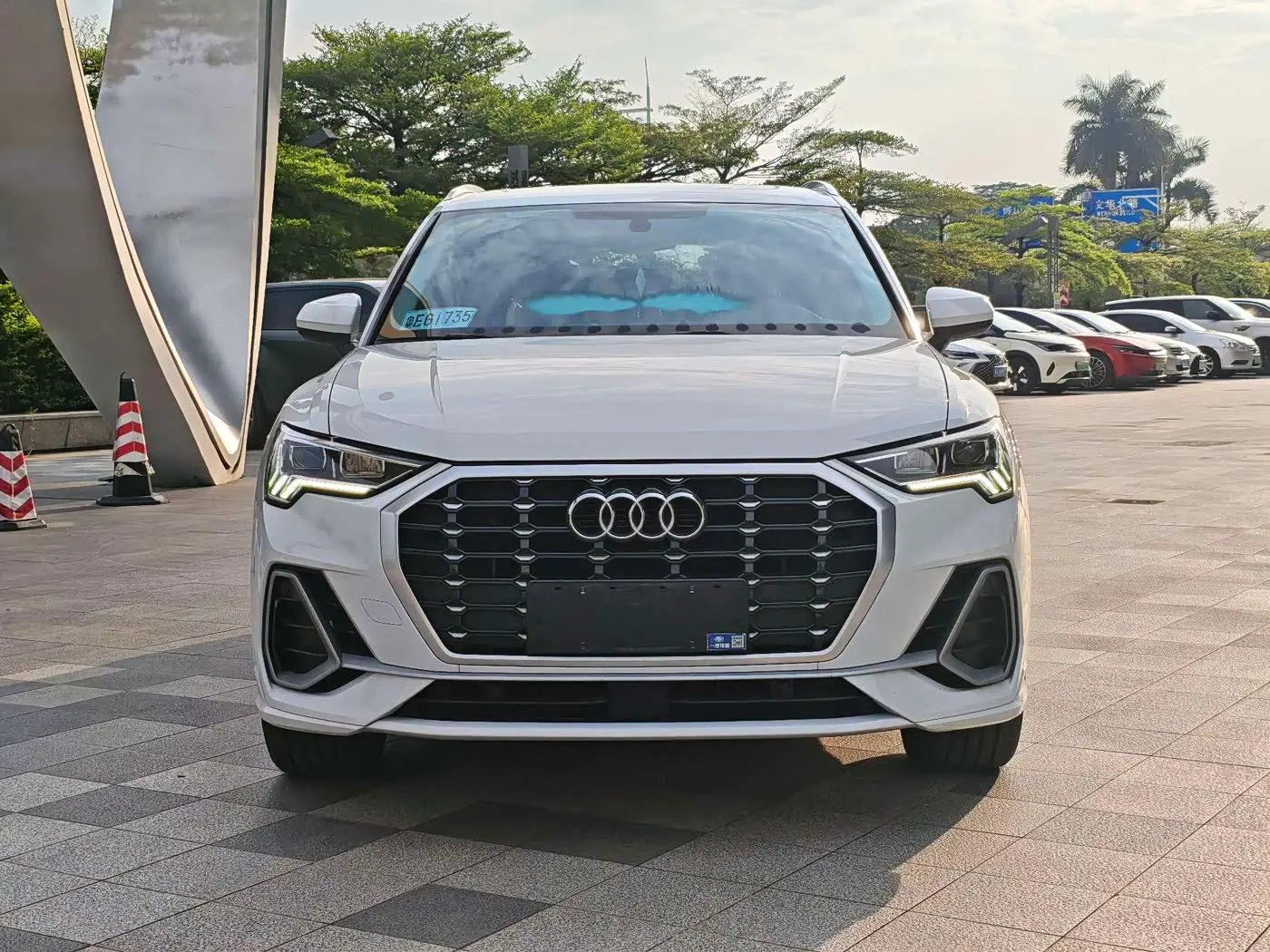 Audi Q3 2021 — Photo 2/20