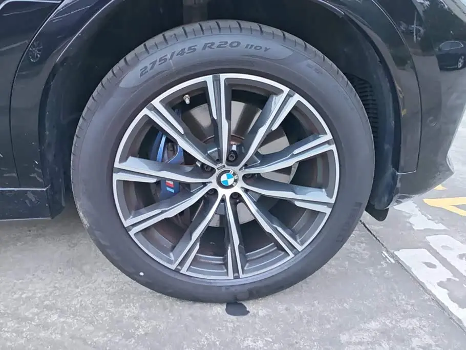 BMW X6 2023 — Photo 6/16